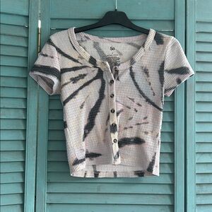 SO Ribbed Knit Top in Gray and Pink